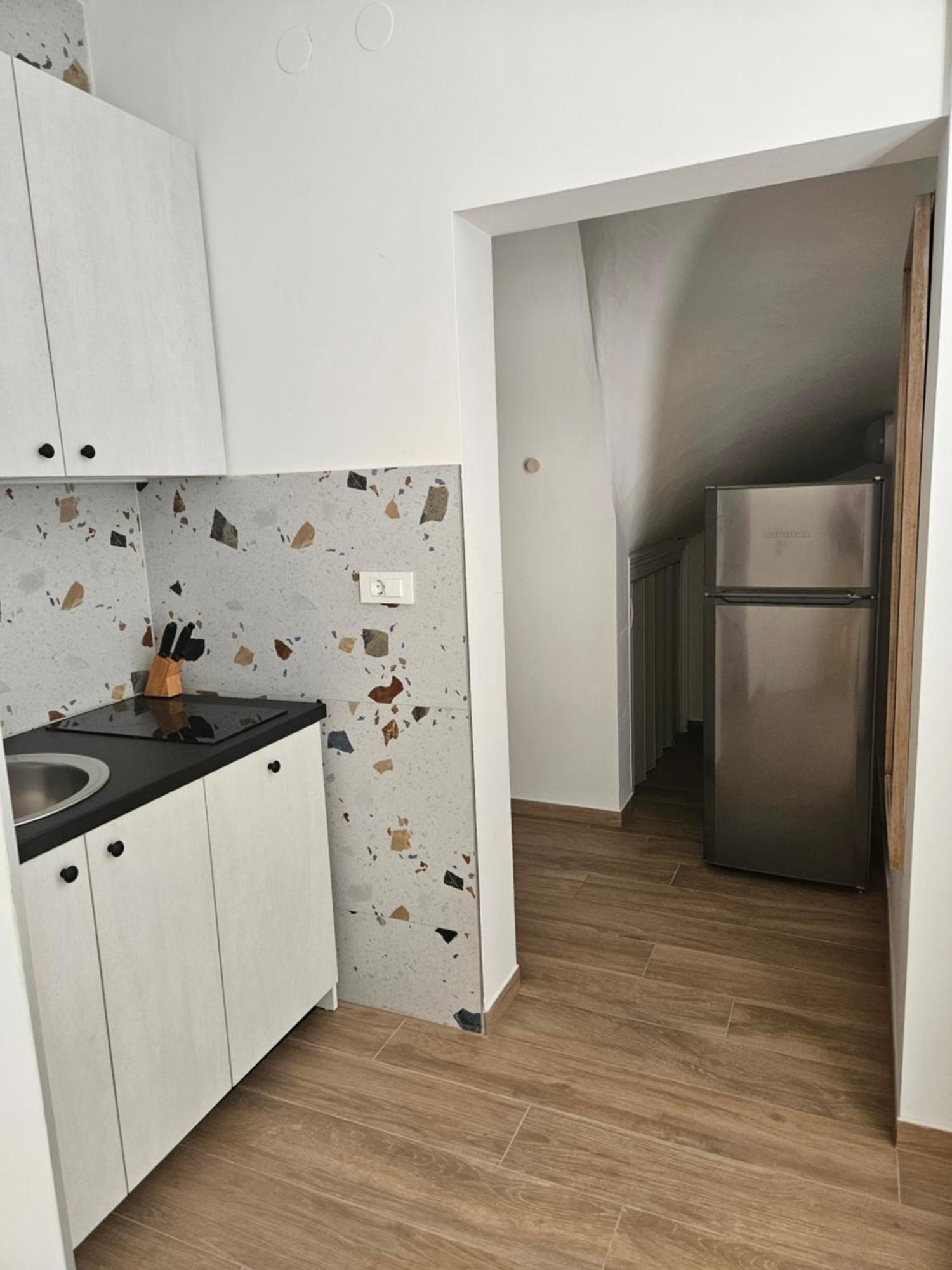 Apartment Maya Near The Beach Premantura Luaran gambar