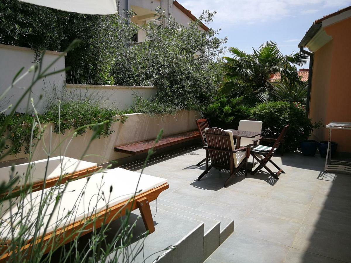 Apartment Maya Near The Beach Premantura Luaran gambar